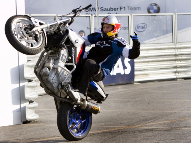 Moto na zadním.jpg